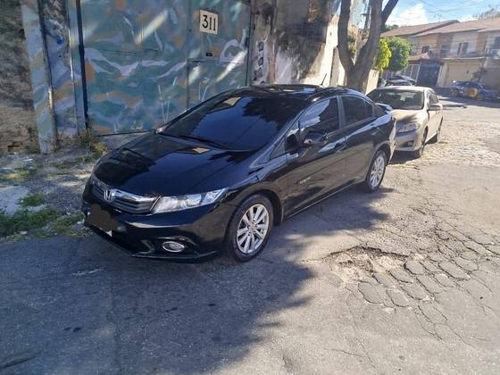 HONDA CIVIC 1.8 LXS 16V FLEX 4P AUTOMÁTICO